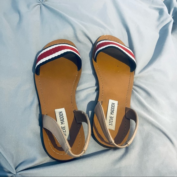 Steve Madden Abella White Multi Flat Sandals - Picture 6 of 8